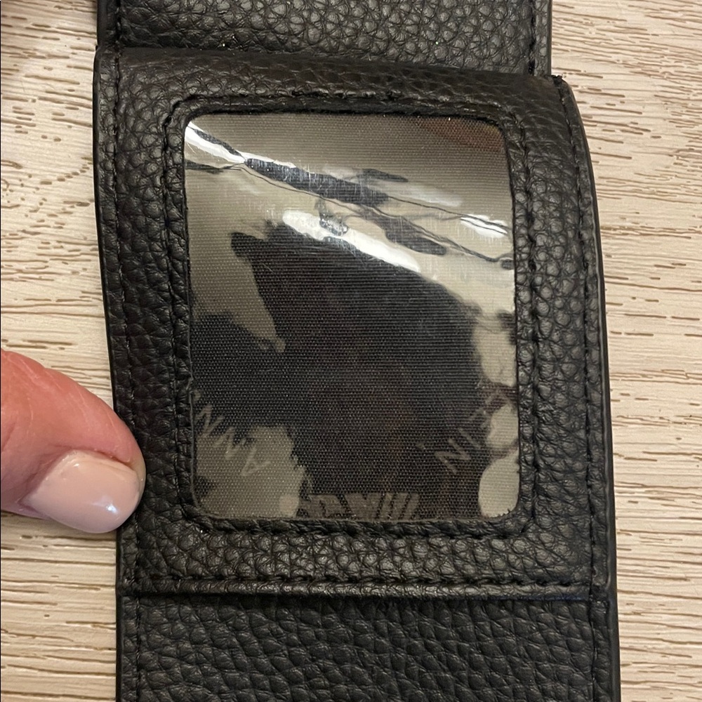 Anne Klein Slim Wallet - Picture 5 of 8